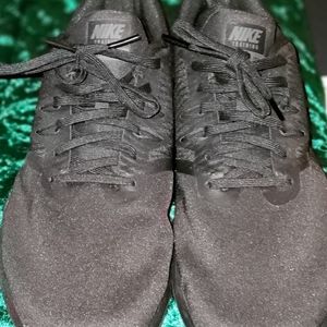 Nike Training Sneakers In Season TR8